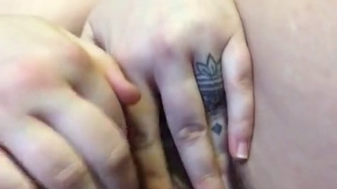 Upclose Clit Rubbing